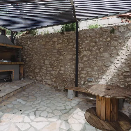 Amelia Luxury Apartment