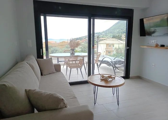 Amelia Luxury Nikiana