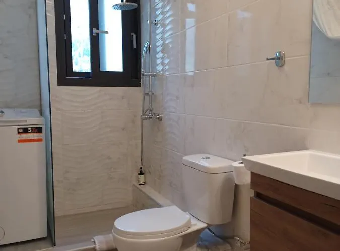 Amelia Luxury Nikiana